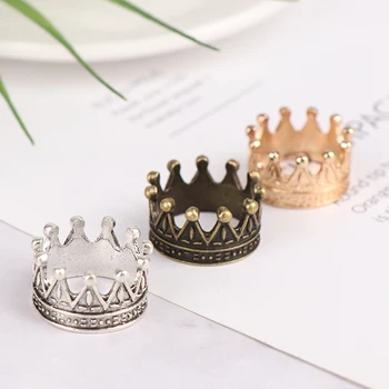 1pcs Lydinio Mados Miniatiūriniai Lėlių Mini Metalo Crown Princess Imperatorienė galvos Apdangalai Modelis Lėlės Priedai Vaikai Apsimesti, Žaislai